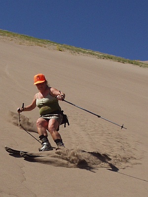 Sand Skiing - Hunting Sand Worms